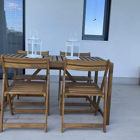 House Of Cavani Sea View Terrace 公寓